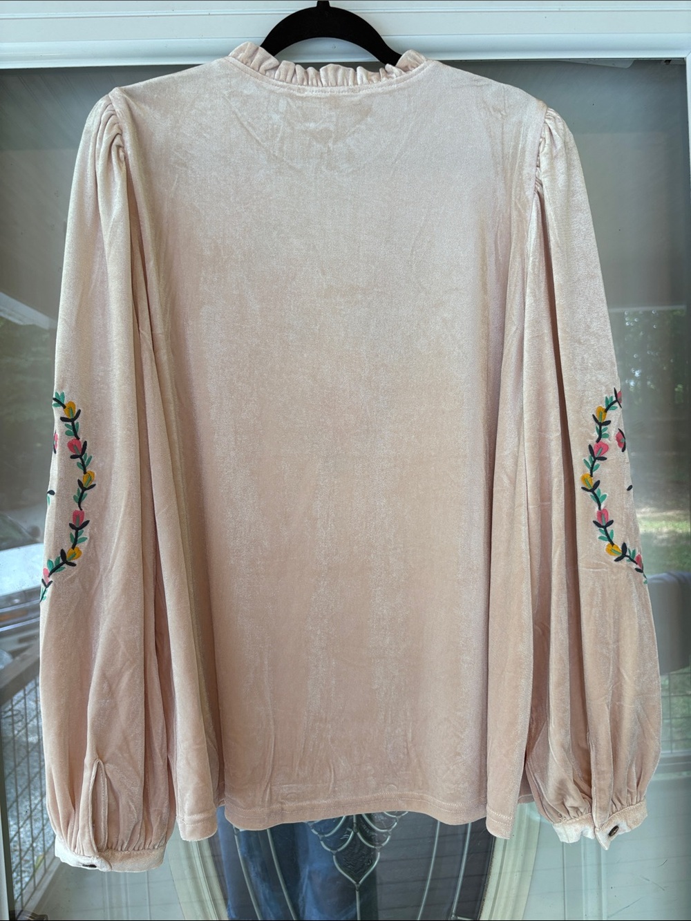 NWT easel Pale Blush Velvet Tunic with Pink & Yellow Floral Embroidery - Picture 2 of 4
